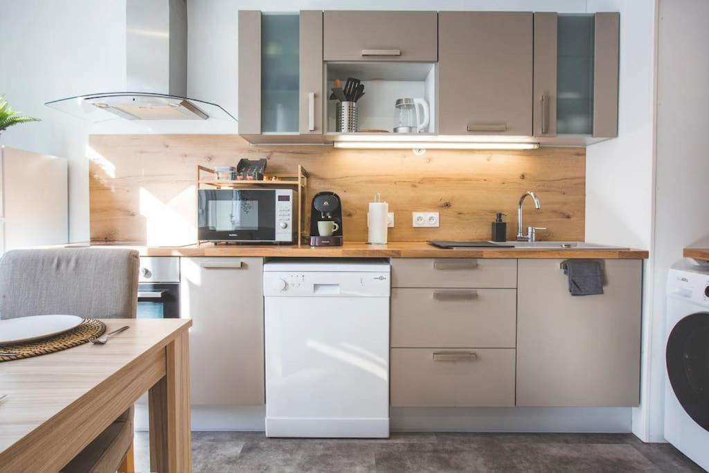 Bel Appartement Lumineux Proche Du Centre-Ville دويه المظهر الخارجي الصورة